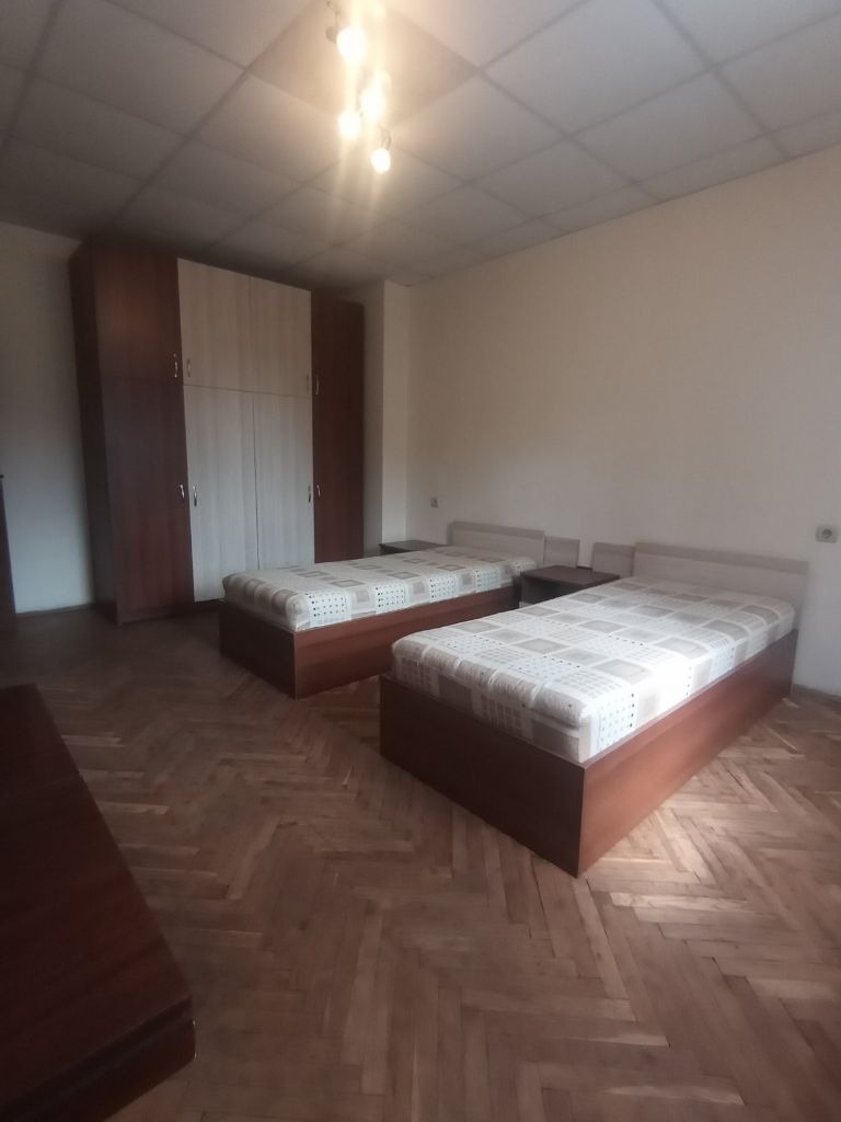Издаје се  1 спаваћа соба Русе , Центар , 75 м2 | 24421777 - слика [5]