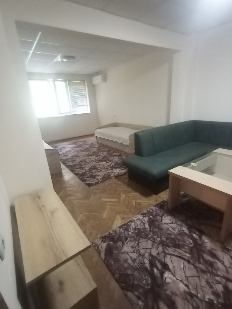 Издаје се  1 спаваћа соба Русе , Центар , 75 м2 | 24421777 - слика [3]