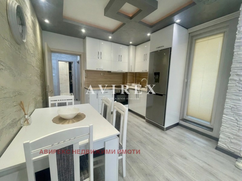 Дава под наем 2-СТАЕН, гр. Пловдив, Кючук Париж, снимка 2 - Апартаменти - 53031264