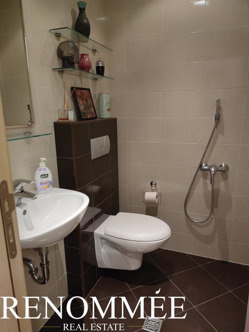 Дава под наем 3-СТАЕН, гр. София, Лозенец, снимка 11 - Апартаменти - 52614459