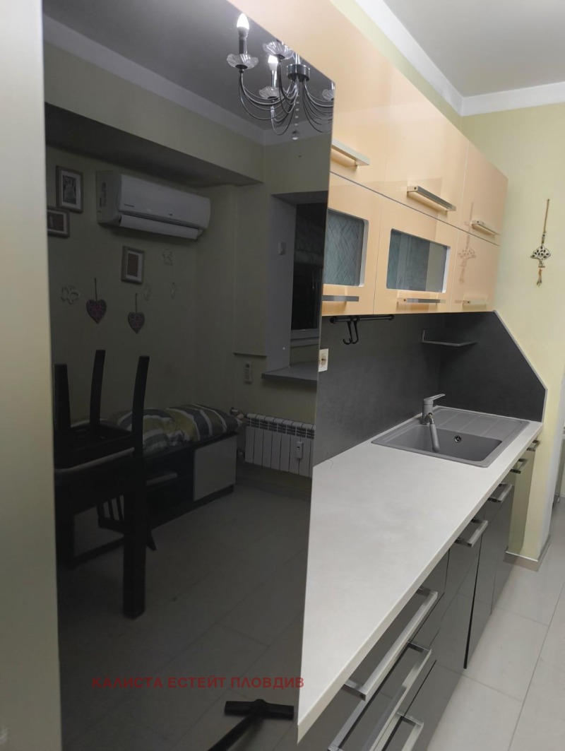 В аренду  2 спальни Пловдив , Център , 80 кв.м | 43540778