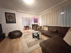 1 sypialnia Bazar Lewski, Warna