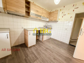 ���� ��� ���� 3-����� | Imot.bg � ����� ������ 10