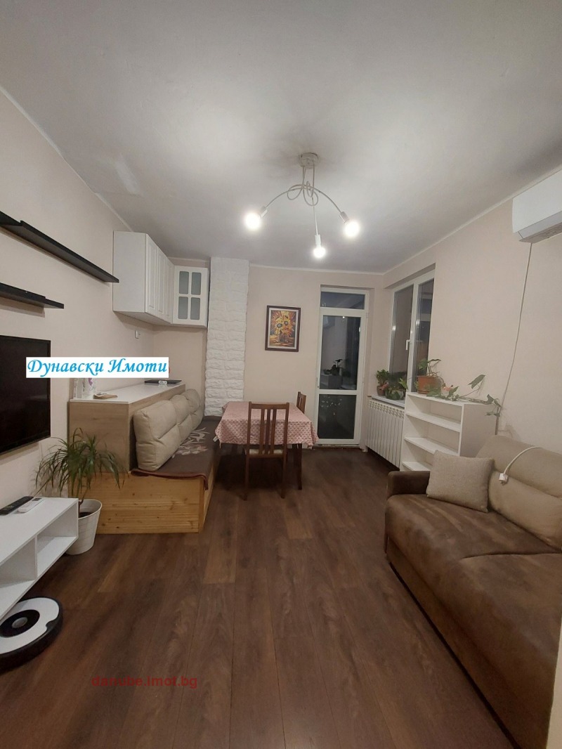 Издаје се  Кућа Русе , Центар , 70 м2 | 65823977