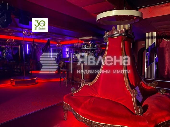Дава под наем  Заведение град Варна , Център , 394 кв.м | 43631985