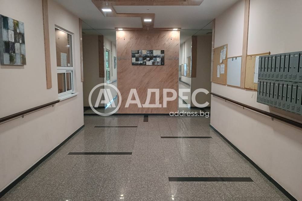 Дава под наем 2-СТАЕН, гр. София, Център