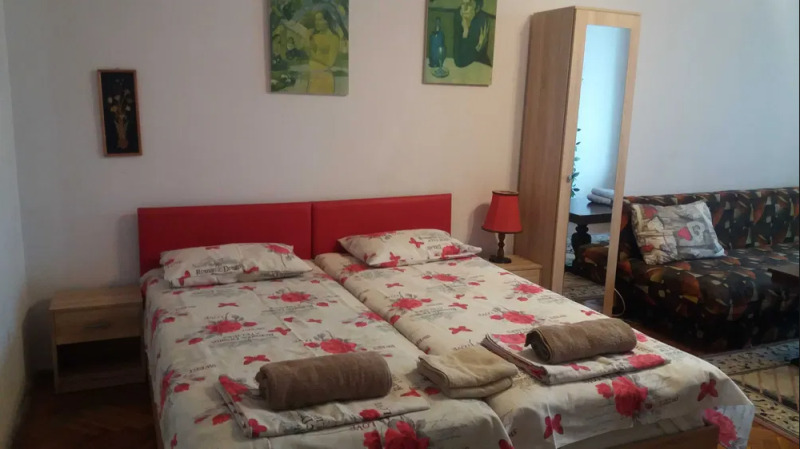 A louer  1 chambre Bourgas , Lazour , 50 m² | 40561801