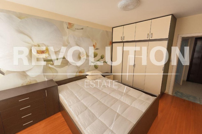 Zu vermieten  1 Schlafzimmer Warna , Bazar Lewski , 50 qm | 83883037