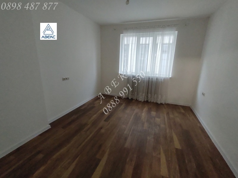 Дава под наем 3-СТАЕН, гр. София, Център, снимка 2 - Апартаменти - 52991836