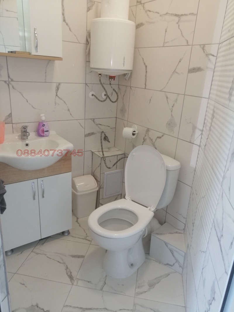 Дава под наем МАГАЗИН, гр. Бургас, Братя Миладинови, снимка 5 - Магазини - 53140820