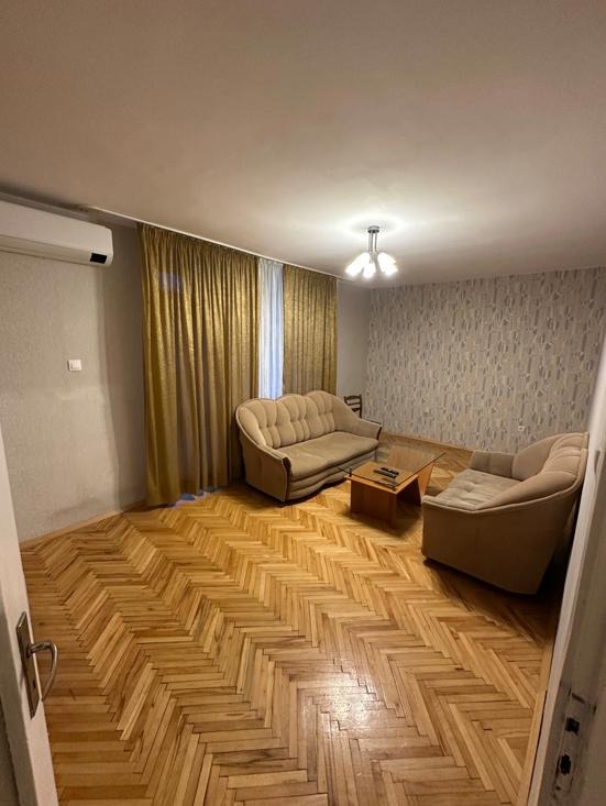 Дава под нем  2-стаен, град София, Карпузица •  475 EUR • ID 72890062 — holmes.bg - [1] 