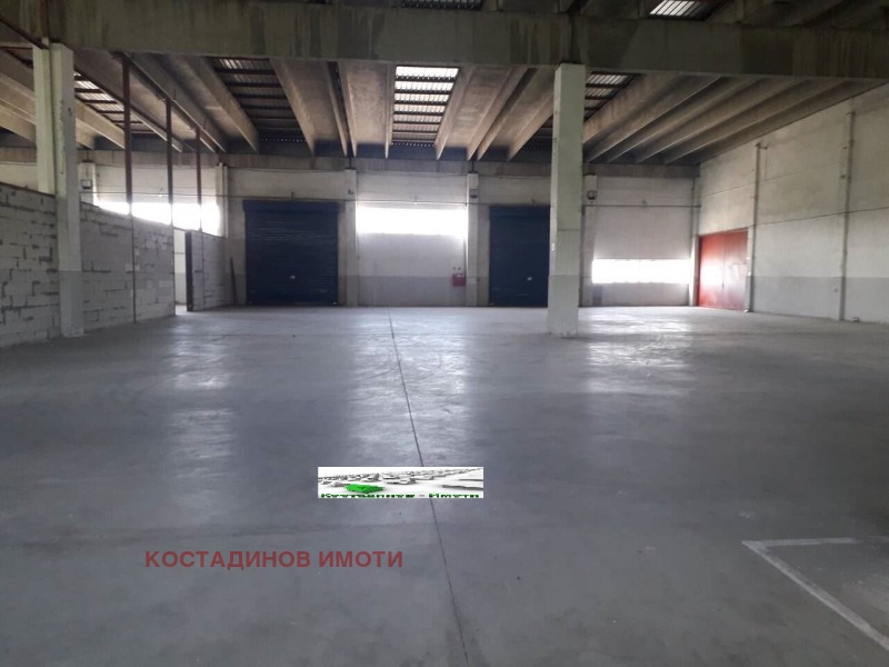 Te huur  Opslag Plovdiv , Industrialna zona - Jug , 1782 m² | 97294948 - afbeelding [4]