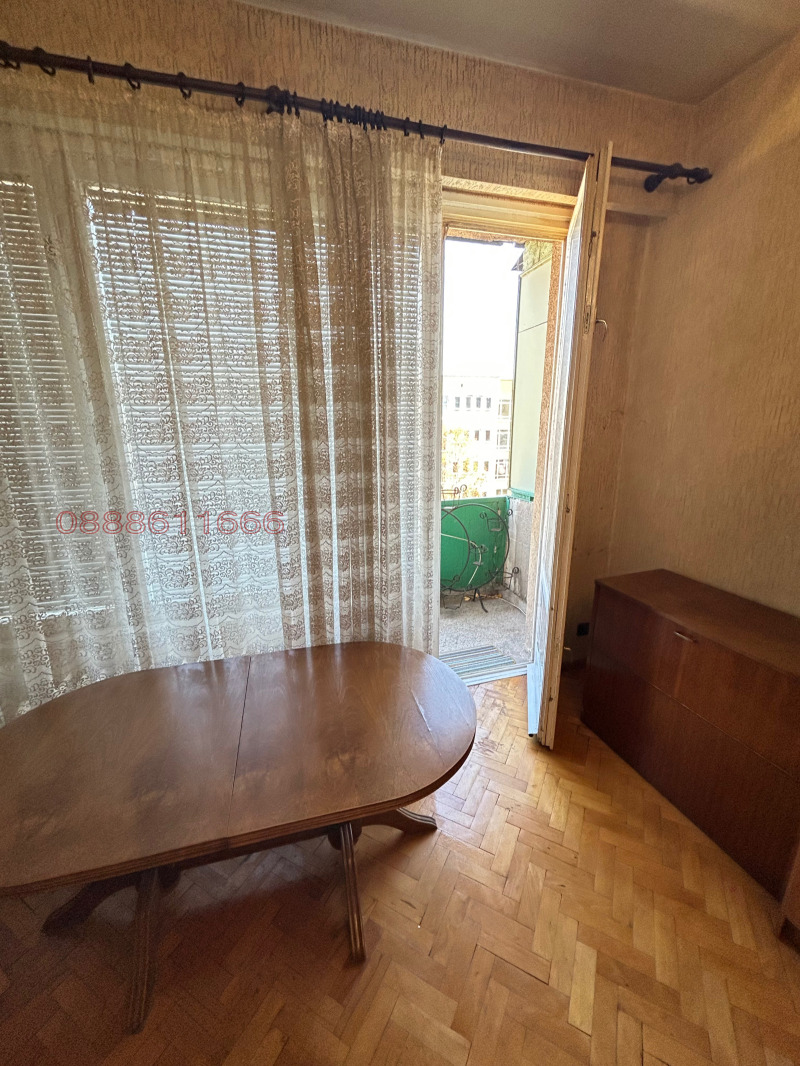 De inchiriat  Cameră Sofia , Svoboda , 20 mp | 28985566