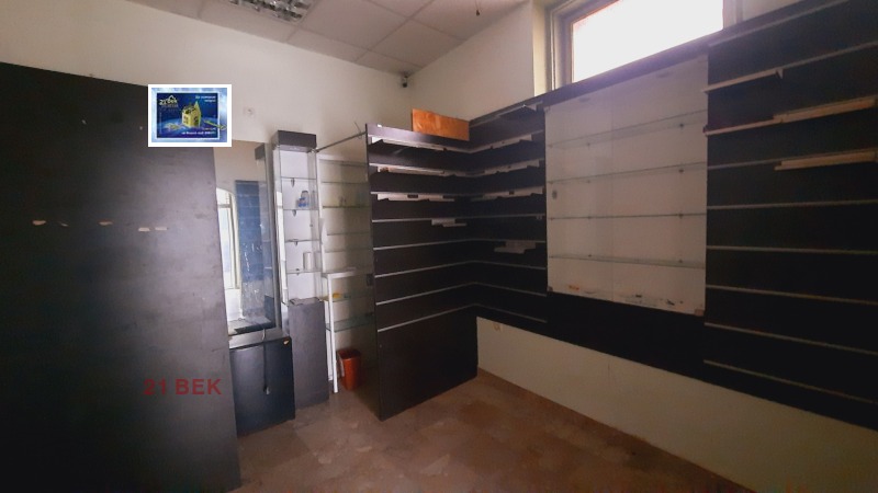 Дава под наем МАГАЗИН, гр. Пловдив, Център, снимка 2 - Магазини - 52387388