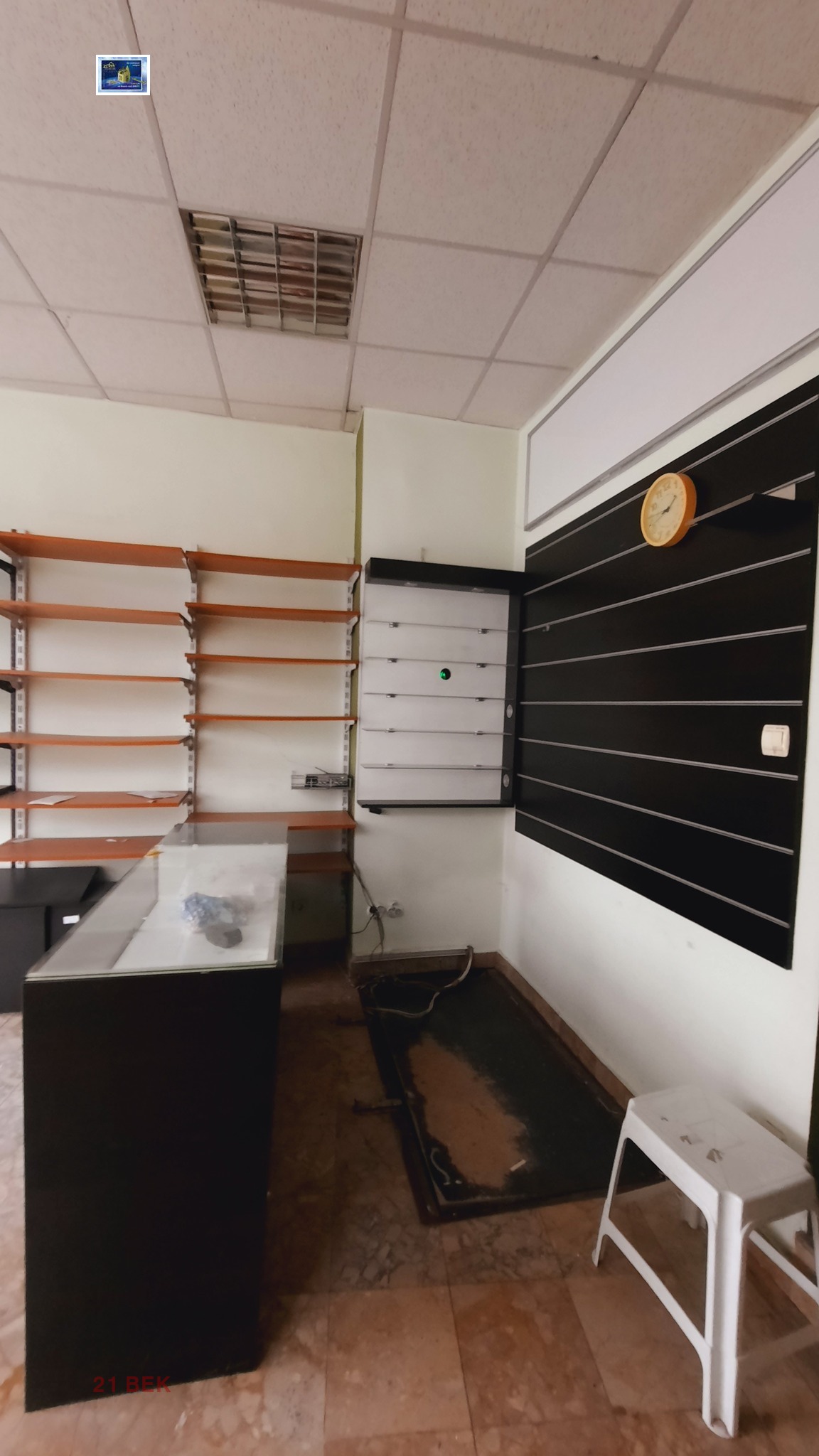 Дава под наем МАГАЗИН, гр. Пловдив, Център, снимка 2 - Магазини - 52387388