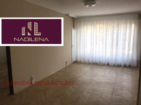 3 soverom Gotse Delsjev, Sofia
