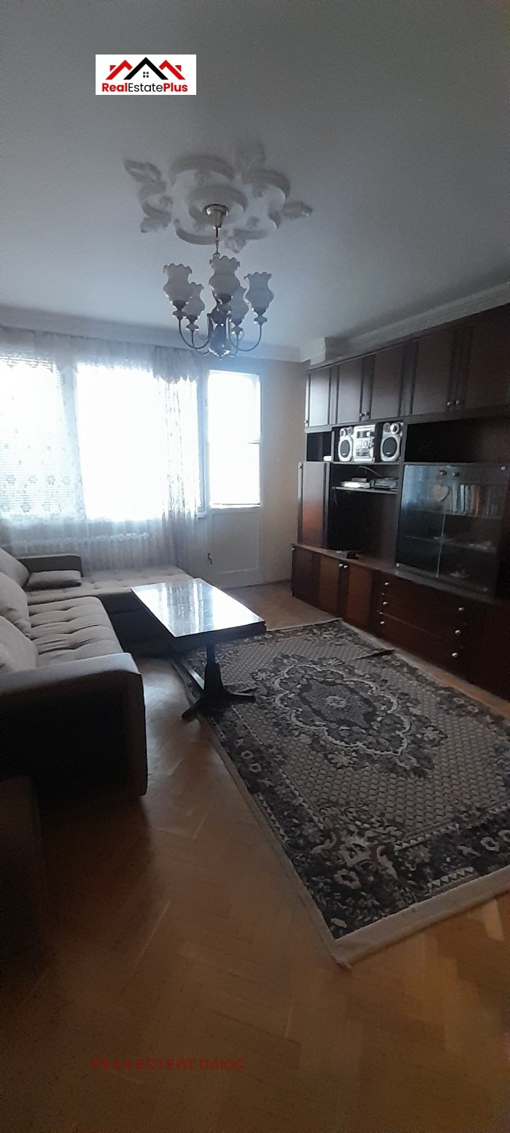 Под наем 2-СТАЕН, град Плевен, Идеален център • 550 лв. / 281.21 € • 61030136 1