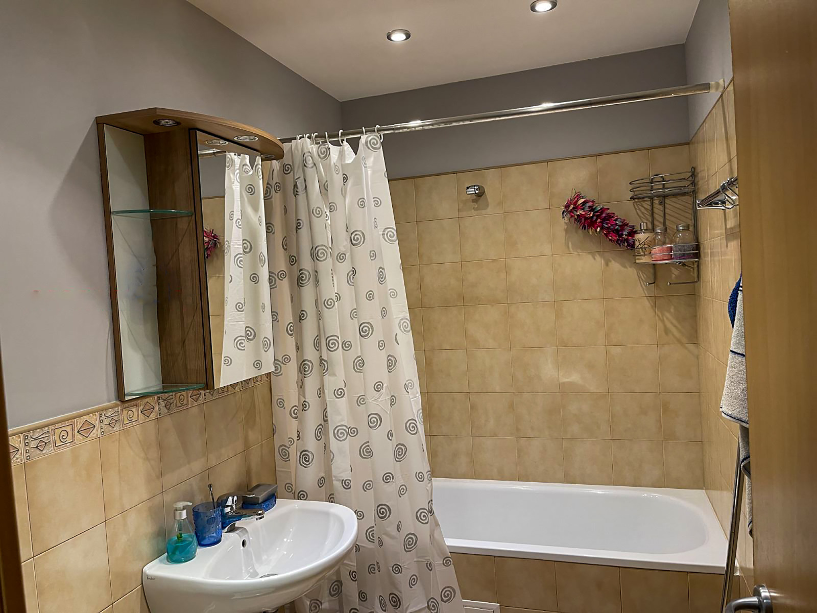 Дава под наем 2-СТАЕН, гр. София, Хиподрума, снимка 6 - Апартаменти - 53913103