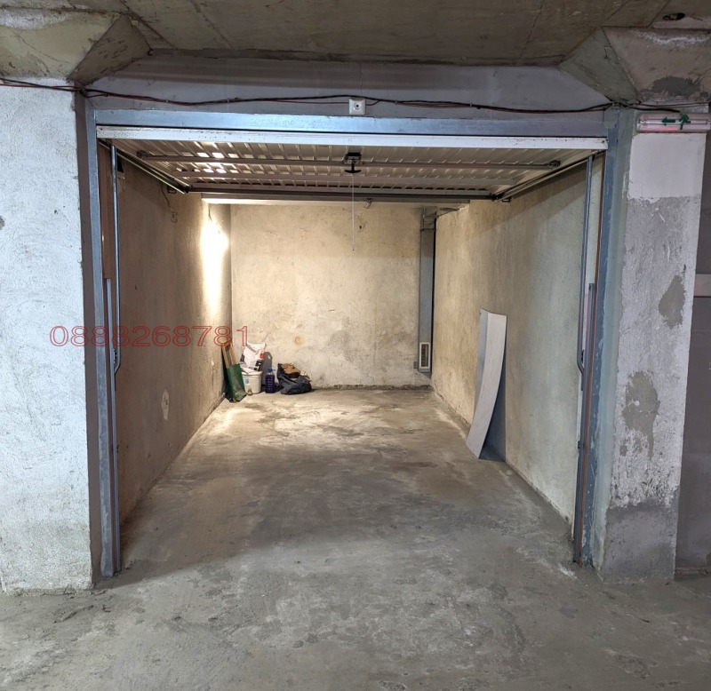 Kiadó  Garázs Sofia , Mladost 1A , 19 négyzetméter | 76932366