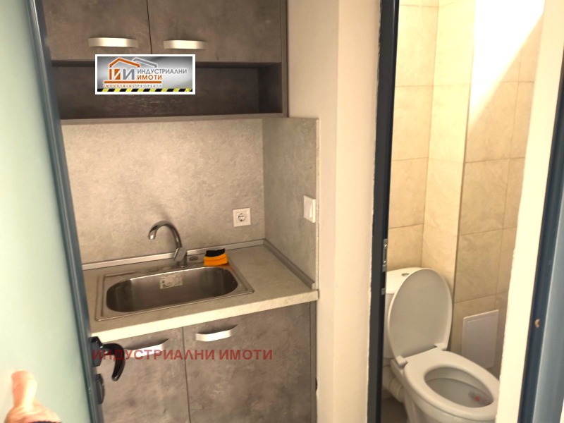 Дава под наем  Офис град Пловдив , Индустриална зона - Север , 240 кв.м | 97732863 - изображение [4]