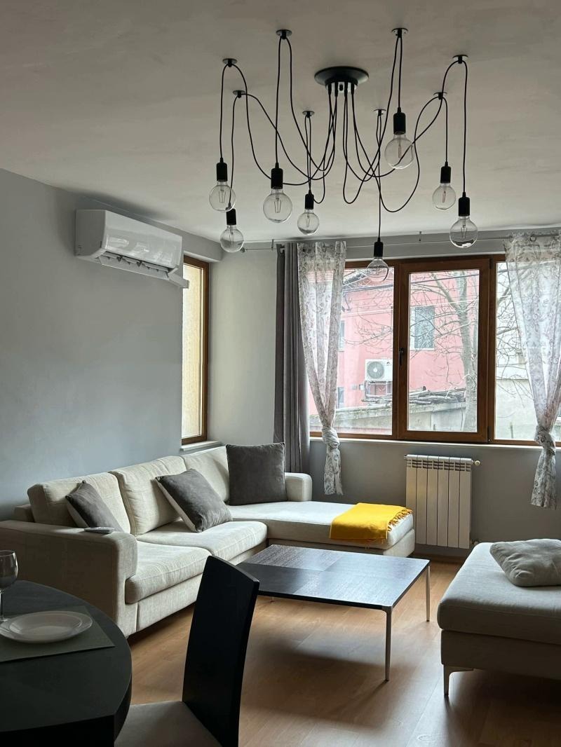 Издаје се  1 спаваћа соба Софија , Драгалевци , 65 м2 | 15078798