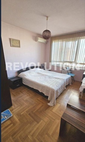 2-стаен град Варна, Възраждане 1