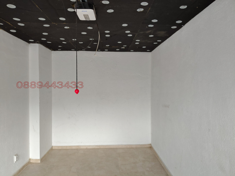 Дава под наем ГАРАЖ, ПАРКОМЯСТО, гр. София, Кръстова вада, снимка 7 - Гаражи и паркоместа - 53401381