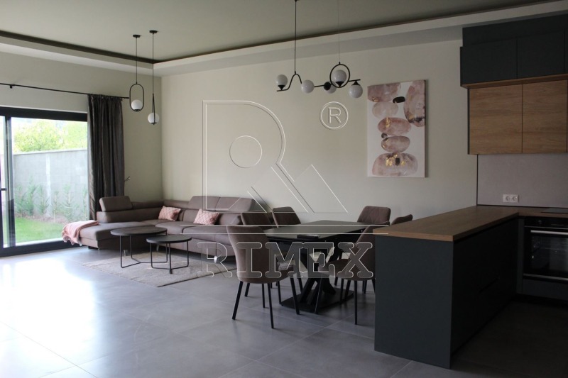 Da affittare  Casa regione Plovdiv , Belashtitsa , 263 mq | 80512529 - Immagine [3]