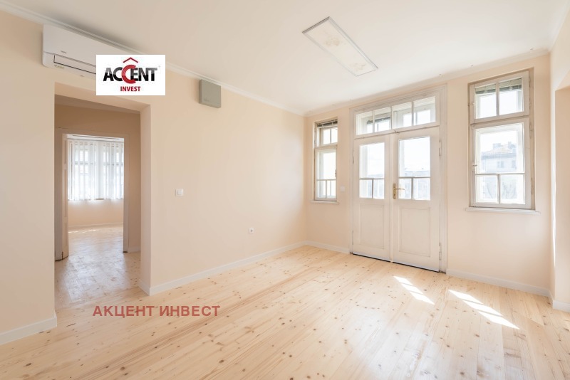 K pronájmu  Kancelář Varna , Centar , 715 m2 | 66628898 - obraz [8]
