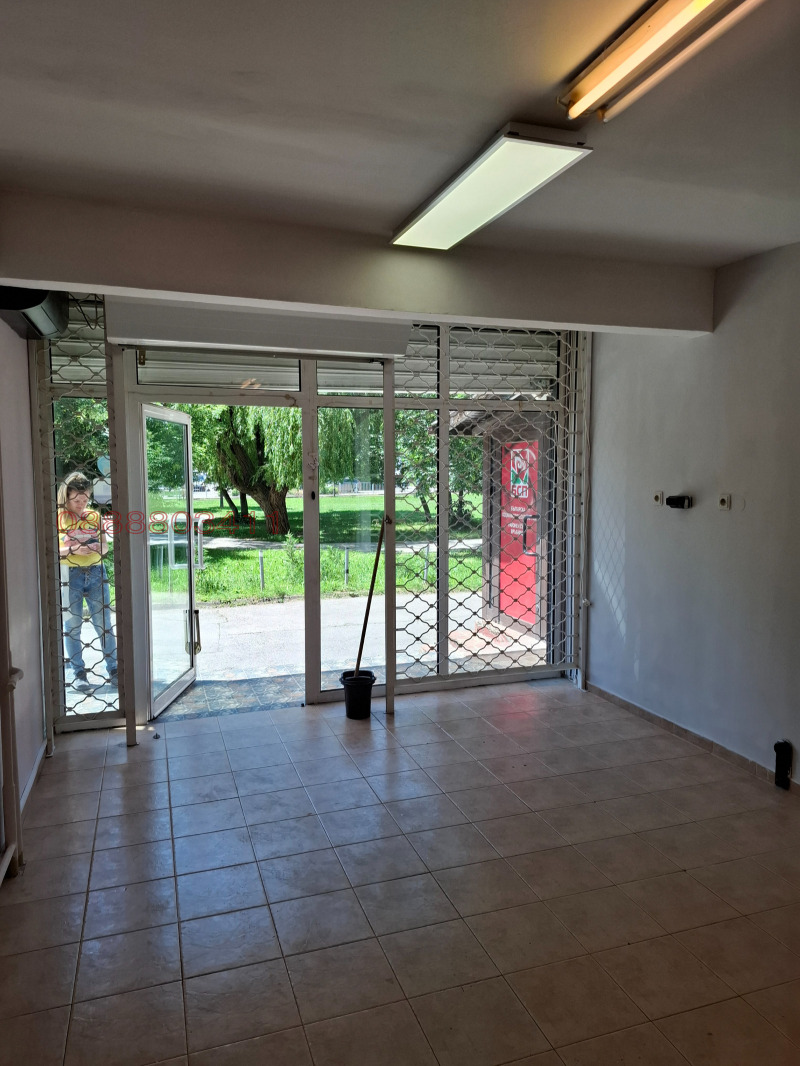 K pronájmu  Prodejna Sofia , Vrabnica 1 , 45 m2 | 31962148 - obraz [2]