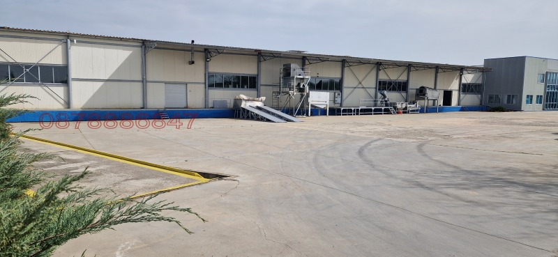 Дава под Наем СКЛАД в град Ямбол, Промишлена зона - 1536 кв.м / 6 144 € » 12 016.62 лв.