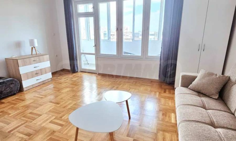 De inchiriat  1 dormitor Varna , Țentâr , 71 mp | 72477845