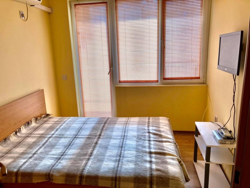 Zu vermieten  2 Schlafzimmer Burgas , Lazur , 85 qm | 24581348 - Bild [14]