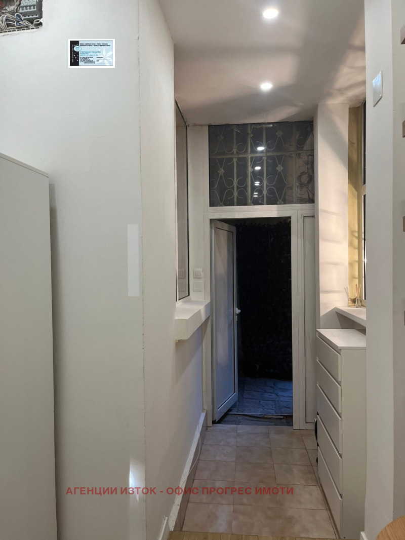Дава под наем  1-стаен град София , Център , 60 кв.м | 33030250 - изображение [8]