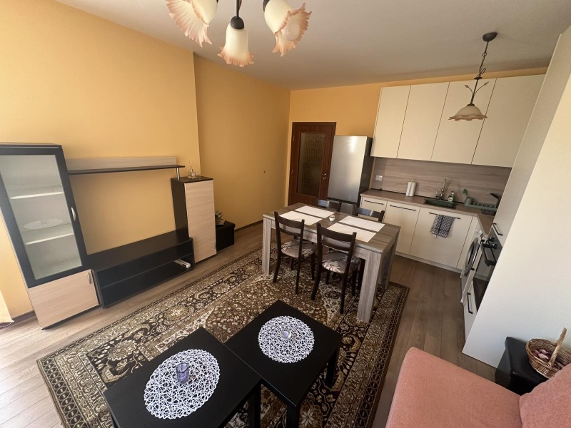 K pronájmu  2 ložnice Sofia , Družba 2 , 70 m2 | 12018087 - obraz [4]