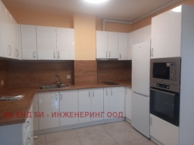 3-стаен град София, Овча купел 5