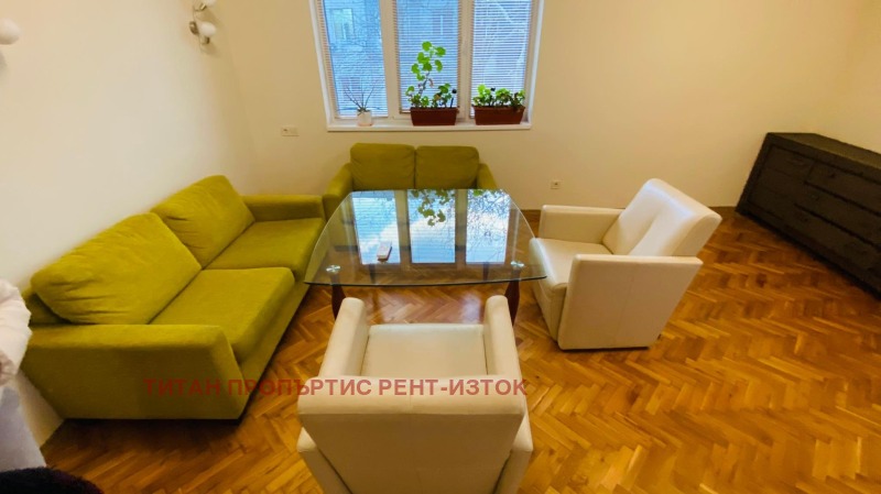 Do wynajęcia  1 sypialnia Burgas , Centar , 55 mkw | 76502920 - obraz [2]