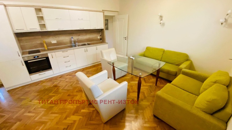 Do wynajęcia  1 sypialnia Burgas , Centar , 55 mkw | 76502920