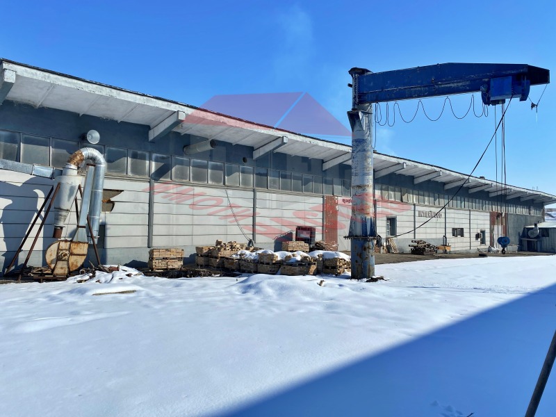 Дава под Наем СКЛАД в град Шумен, Тракия - 650 кв.м / 1 661.70 € » 3 250 лв., ИМОТИ НАСТЕВ