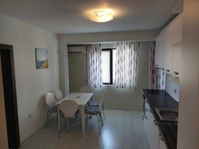 1 bedroom Vazrazhdane, Burgas 4