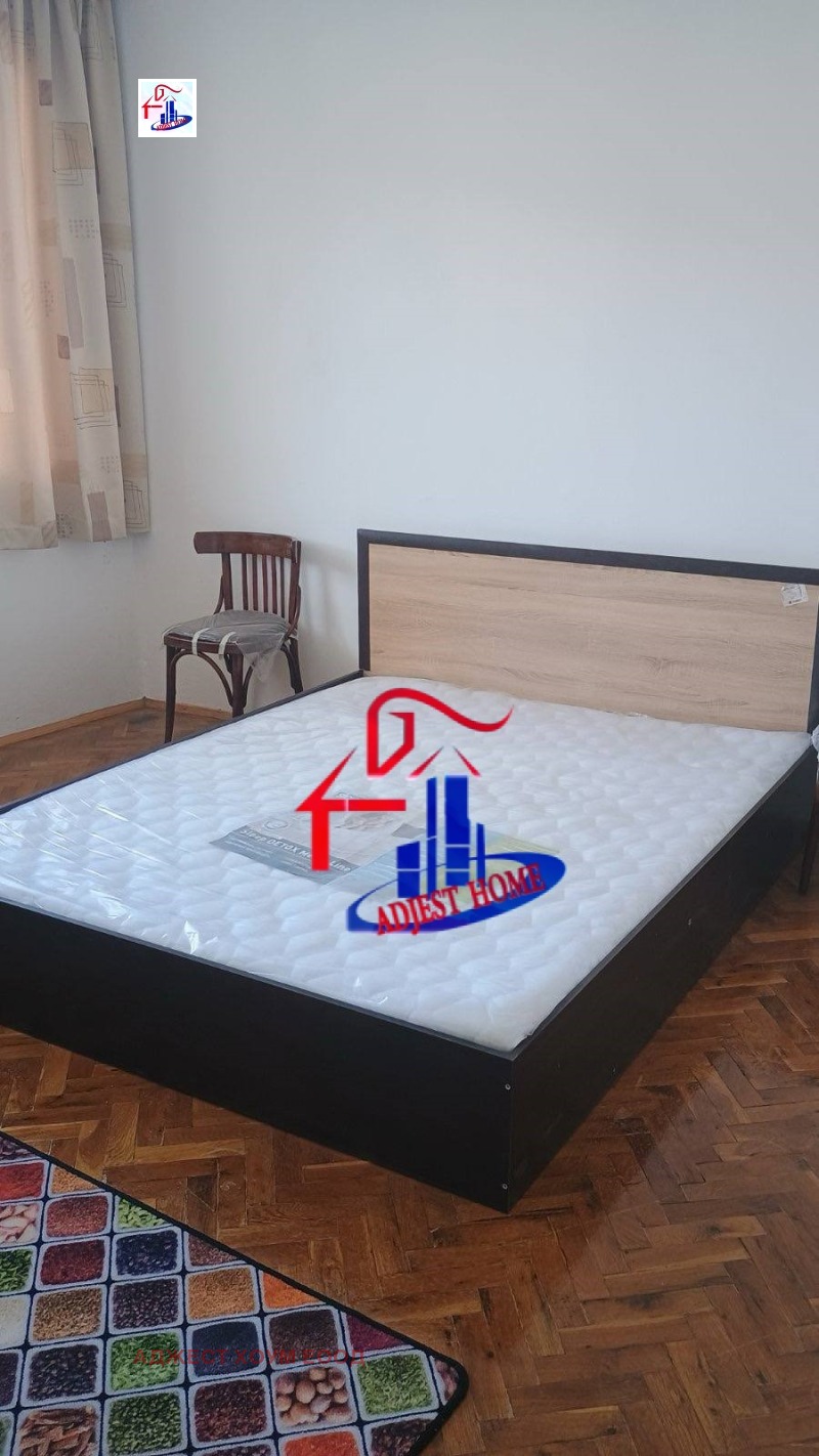 Te huur  1 slaapkamer Sjumen , Tsentar , 70 m² | 51370233