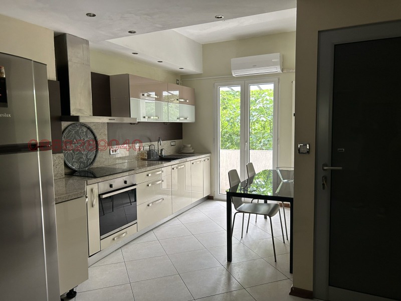 Do wynajęcia  3 sypialnie Sofia , Centar , 190 mkw | 92534057 - obraz [5]