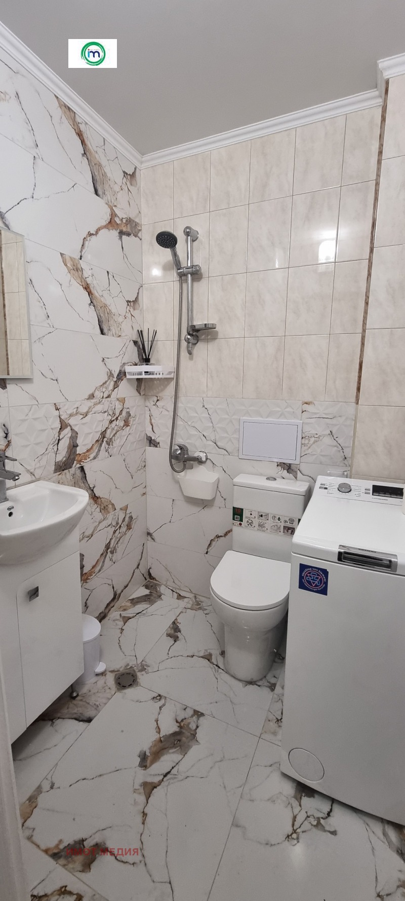 Дава под наем СТАЯ, гр. Пазарджик, Идеален център, снимка 4 - Стаи под наем - 52523787