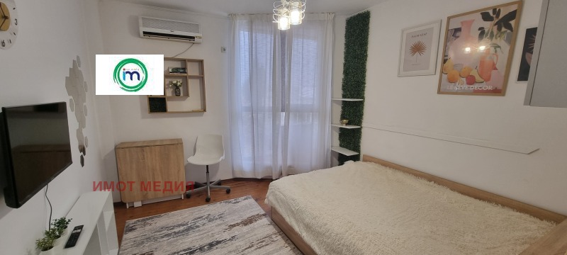 Дава под наем СТАЯ, гр. Пазарджик, Идеален център, снимка 2 - Стаи под наем - 52523787