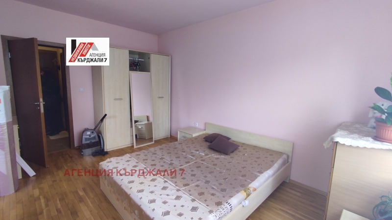 Дава под наем  2-стаен град Кърджали , Център , 70 кв.м | 84973359 - изображение [3]