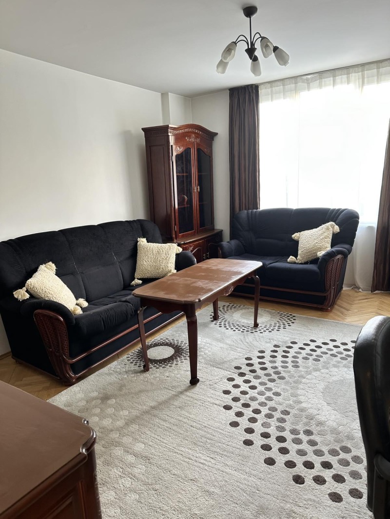 For Rent  1 bedroom Plovdiv , Kamenitsa 2 , 85 sq.m | 36010357 - image [3]