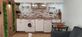 Studio Kyutchouk Parij, Plovdiv
