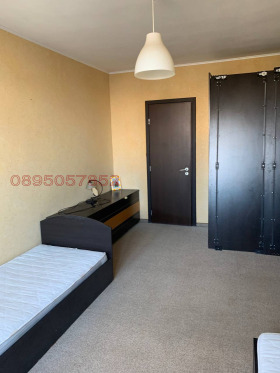 2 slaapkamers Lazur, Burgas 11