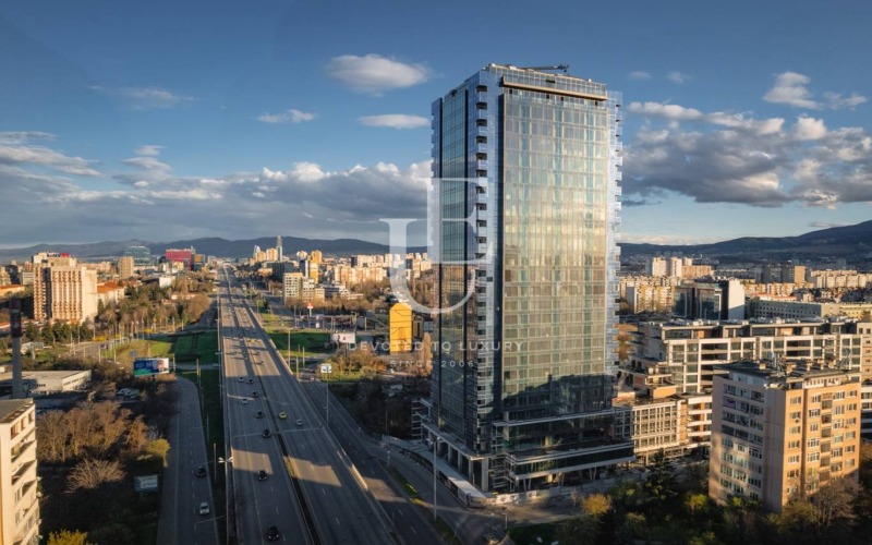 Издаје се  Канцеларија Софија , Изток , 1354 м2 | 35795985 - слика [4]