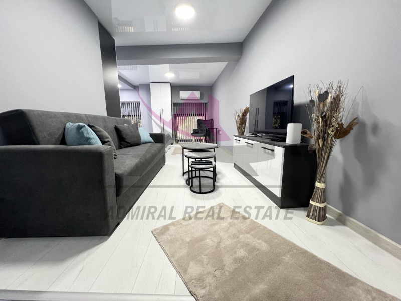 De inchiriat  Studio Varna , JP Gara , 50 mp | 98123805